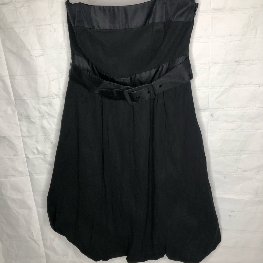 White House Black Market Strapless Black Belted Dress Bubble Hem Silk Size 2